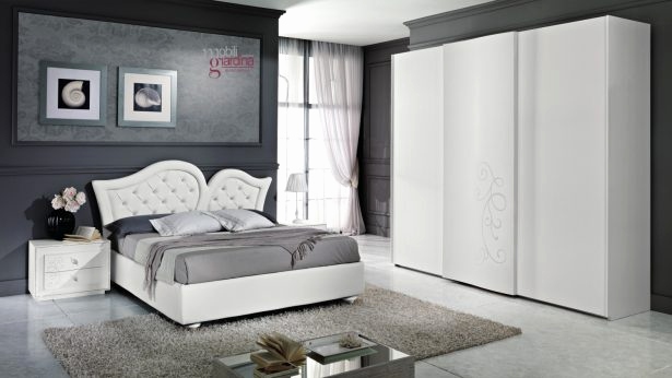 Camera da letto Royal TOPLINE CAMERE Olmo TOPLINE LETTI Letto con Giroletto  TOPLINE CAMERE OPZIONI Specchio Centrale Armadio